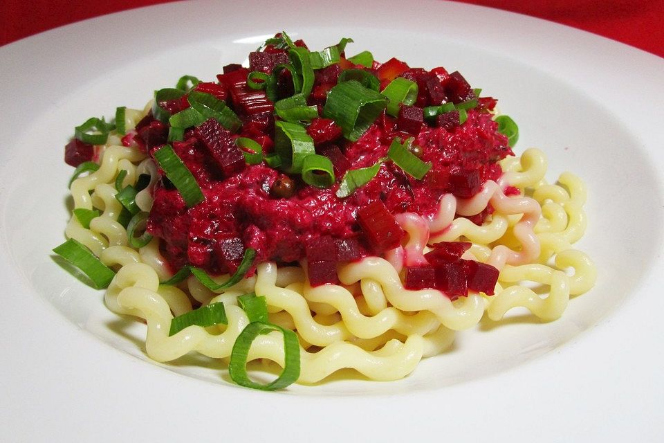 Spaghetti mit Rote Bete-Sauce