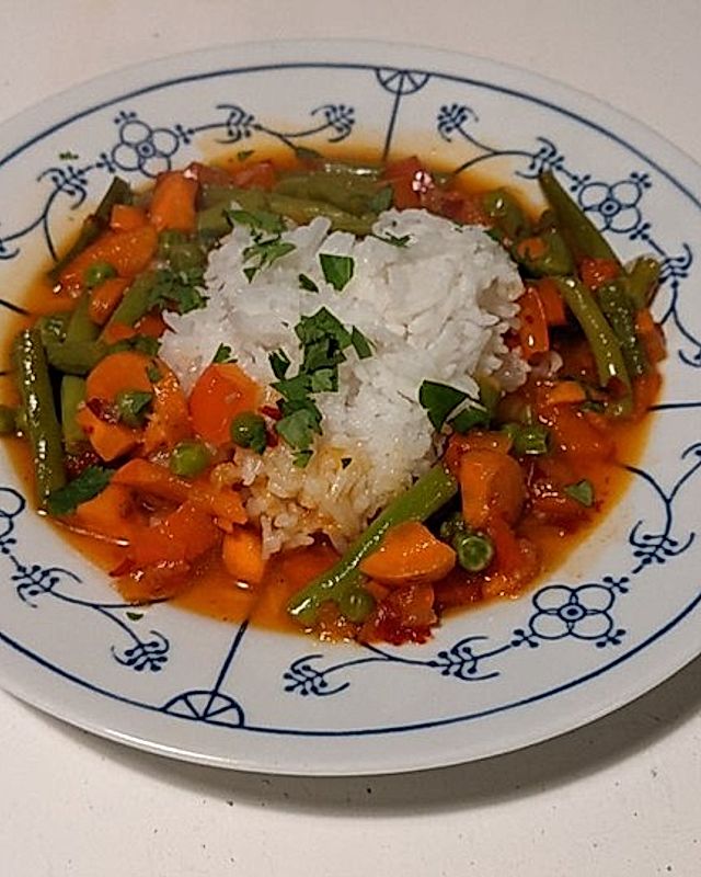Thailändische Orangen-Honig-Chili-Sauce mit Reis und Gemüse