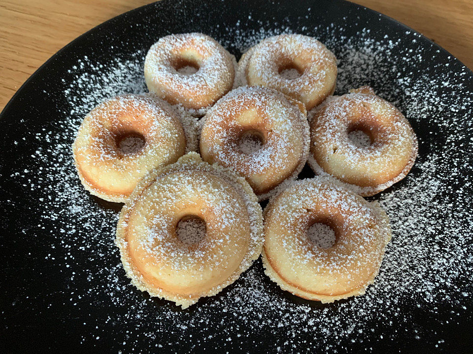 Mini-Donuts mit Marzipan aus dem Donutmaker von Dan1988| Chefkoch