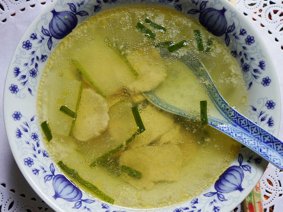 Suppe mit Gurken und Hühnerfilet von dieter_sedlaczek| Chefkoch
