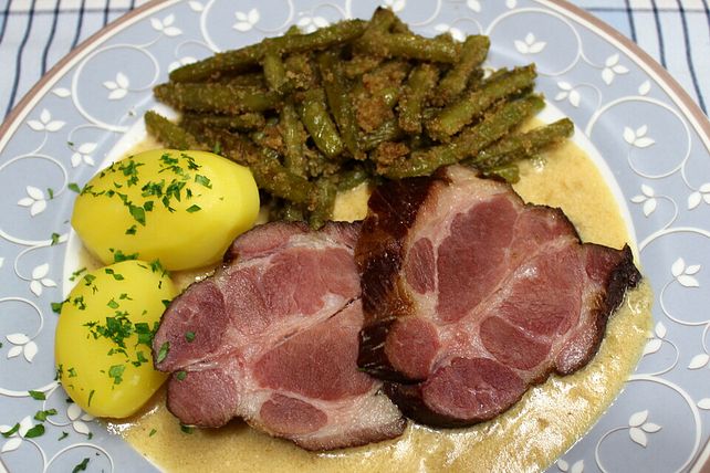 Kasseler Nacken Im Schnellkochtopf Wie Lange Kasseler Nacken in saurer Sahnesauce von ufo1963| Chefkoch