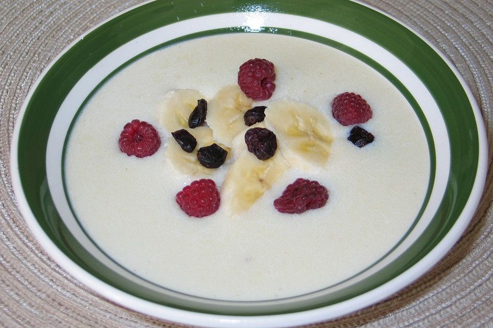 Milchsuppe mit Grieß