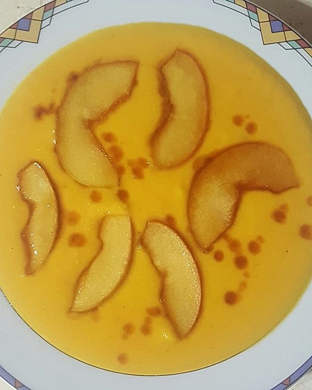 Möhren - Ingwer - Suppe mit frischem Kerbel
