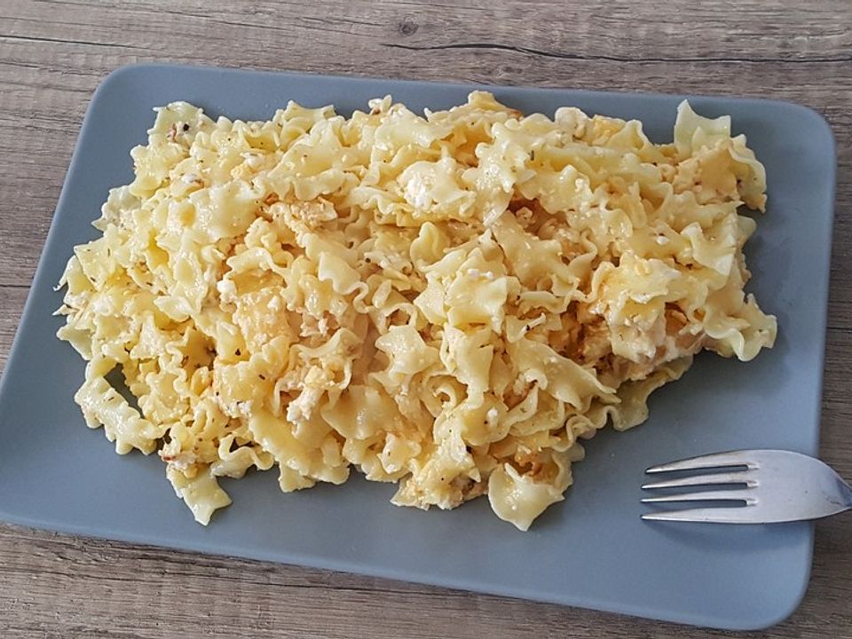 Bandnudeln mit Käse und Ei frei nach Schnauze von Malaeydi| Chefkoch