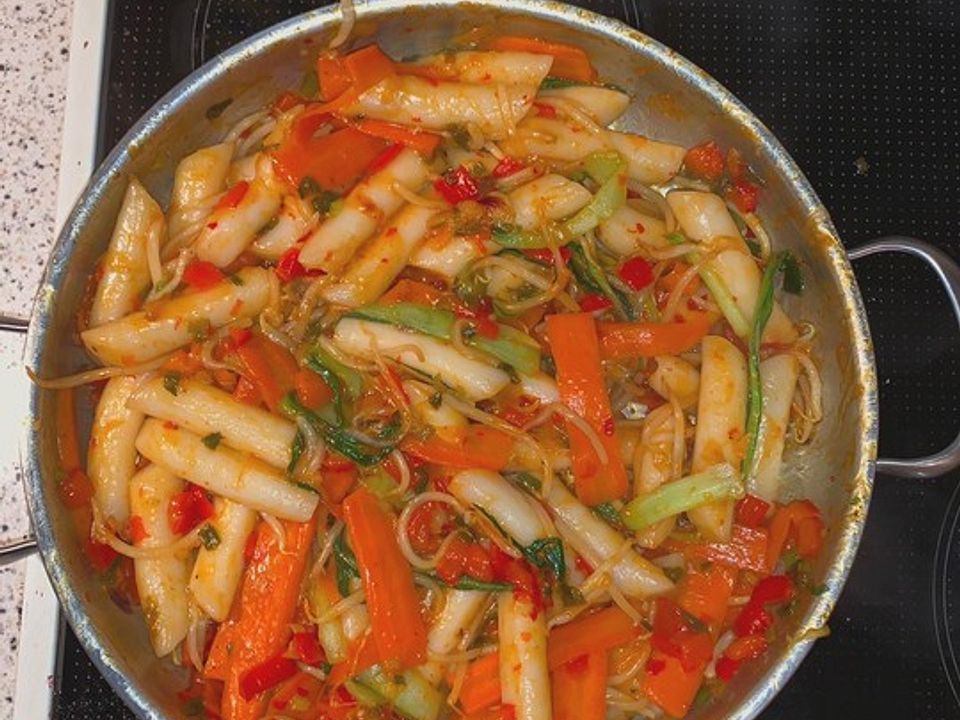 Sweet Chili Rice Cake Pfanne mit Gemüse von KochenMitJuliusKaiser Chefkoch