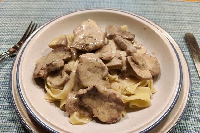 Schweinefilet mit Zitronen-Sahne-Soße und Tagliatelle von Vasquez| Chefkoch