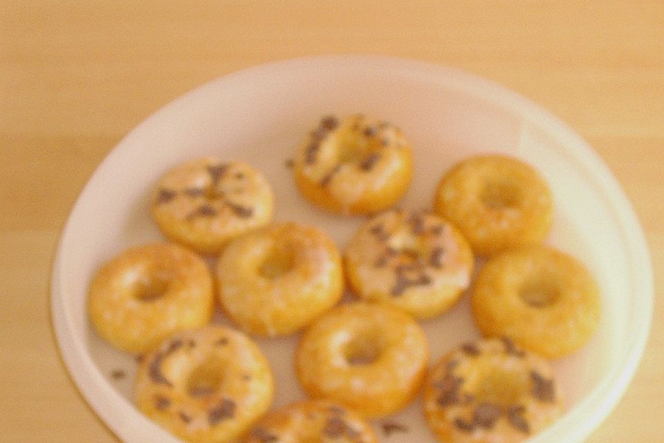 Donuts aus Quark - Öl - Teig für die Backform