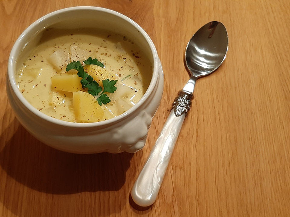 Kartoffel-Kohlrabi-Suppe mit Senf von FeuerAufDemHerd| Chefkoch