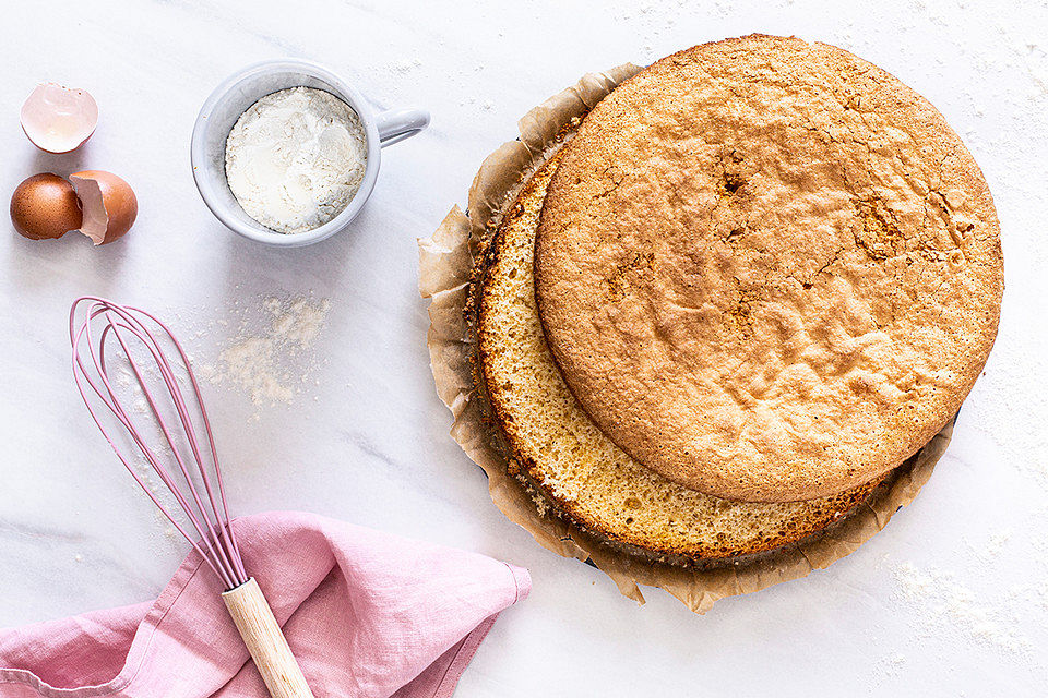 Biskuitboden für Torten und Kuchen