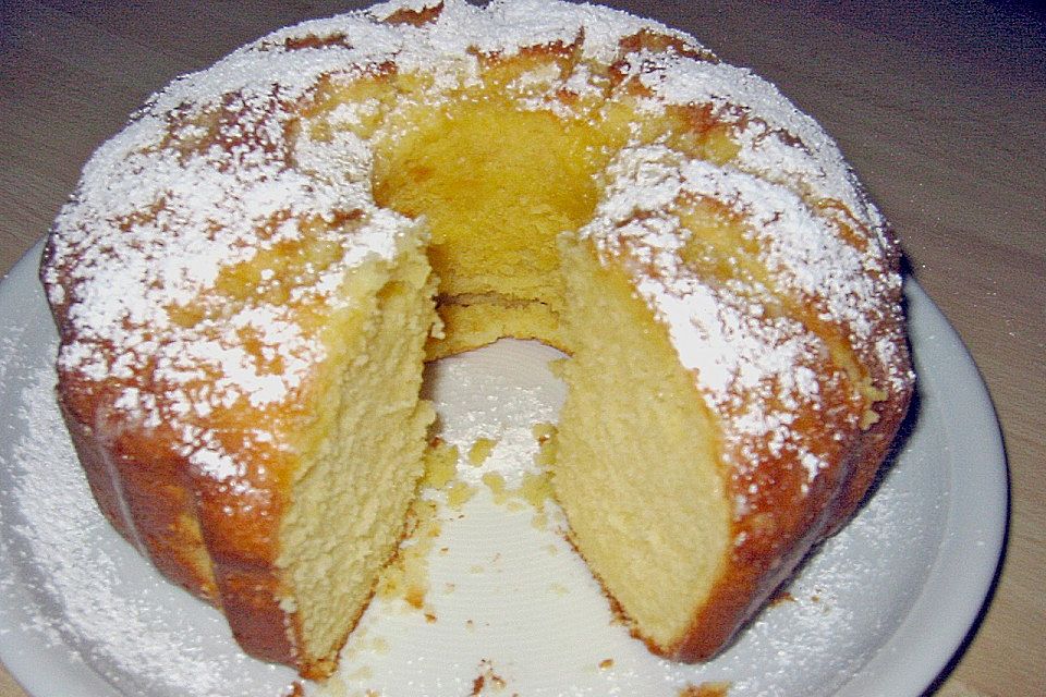 Zitronengugelhupf Zitronengugelhupf