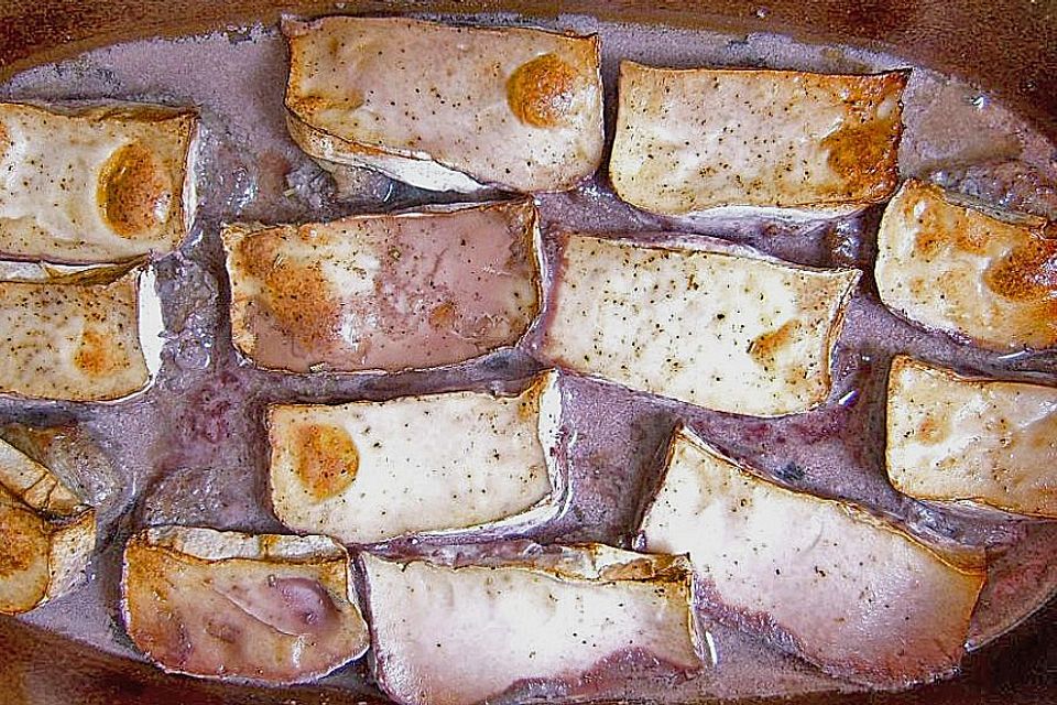 Schweinemedaillons mit Camembert überbacken