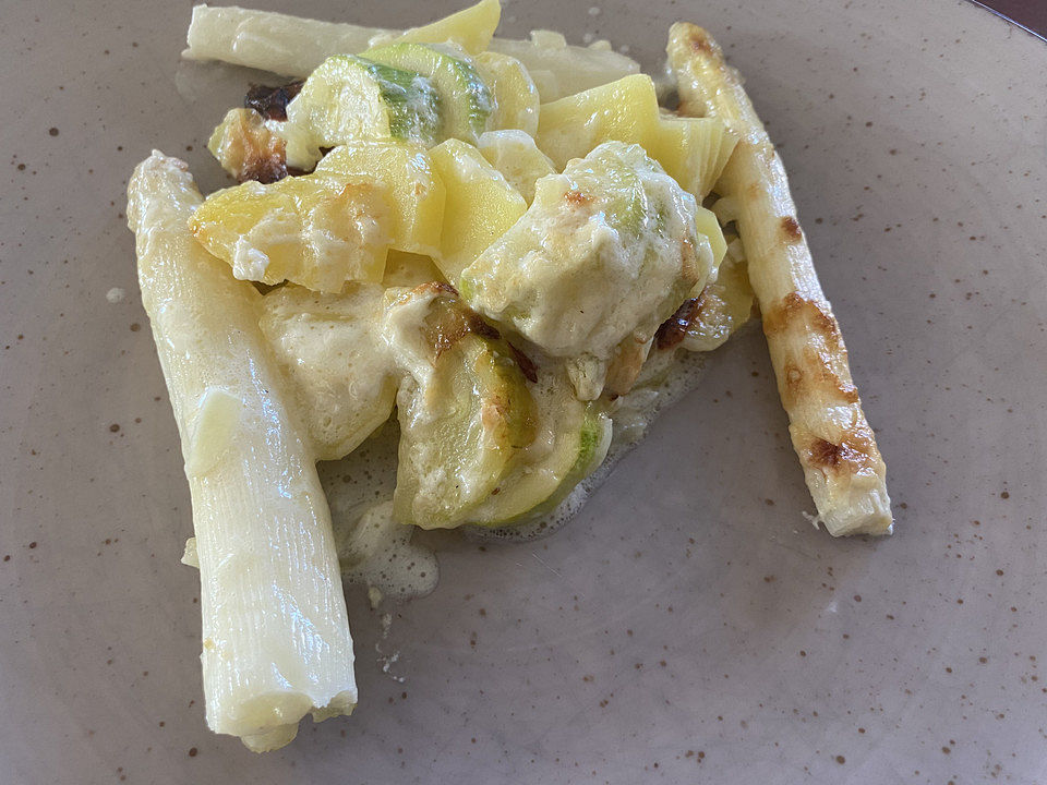 Spargelgratin mit Kartoffeln und Zucchini von Melanie_28| Chefkoch