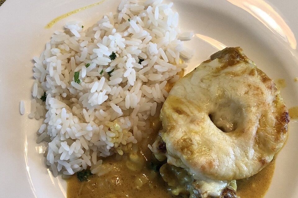 Schweinefilet & Ananas in Currysahne Schweinefilet & Ananas in Currysahne