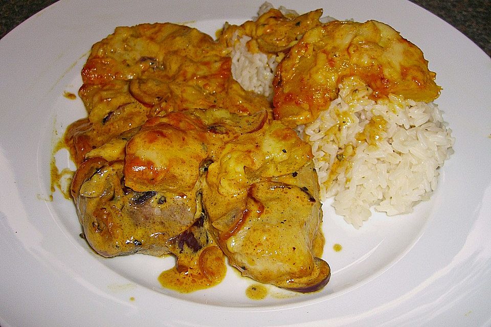 Schweinefilet & Ananas in Currysahne Schweinefilet & Ananas in Currysahne
