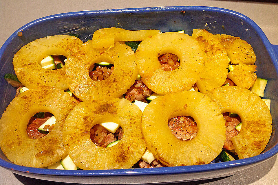Schweinefilet & Ananas in Currysahne Schweinefilet & Ananas in Currysahne
