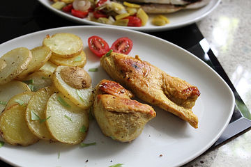 Geflügel in scharfer Currymarinade
