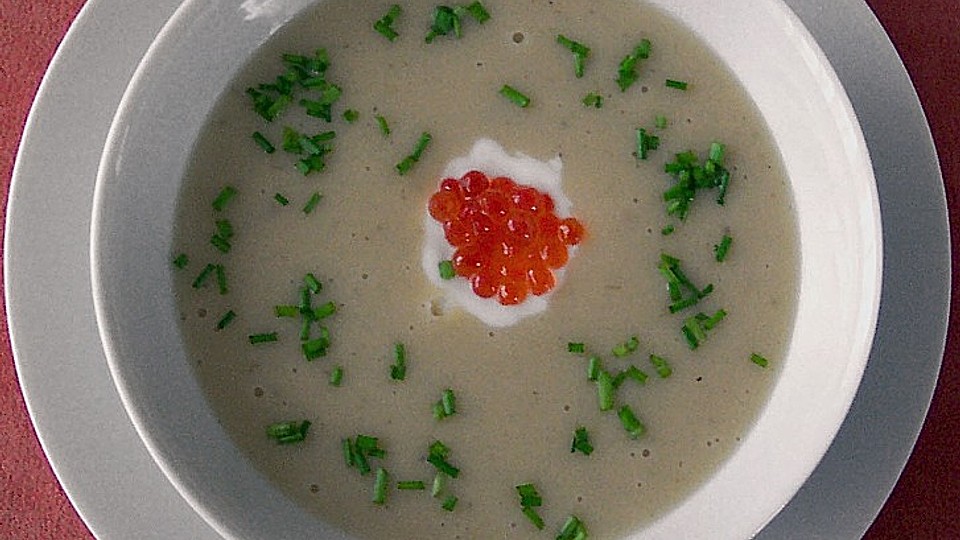 Kartoffelcremesuppe mit Kaviar von Leppi1| Chefkoch Kartoffelcremesuppe mit Kaviar von Leppi1| Chefkoch
