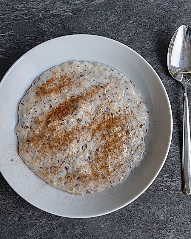 Veganer ballaststoffreicher Porridge