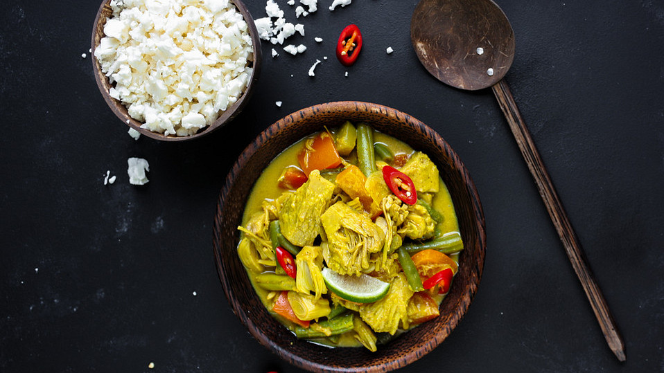 Low-Carb-Jackfruitcurry-mit-Blumenkohlreis