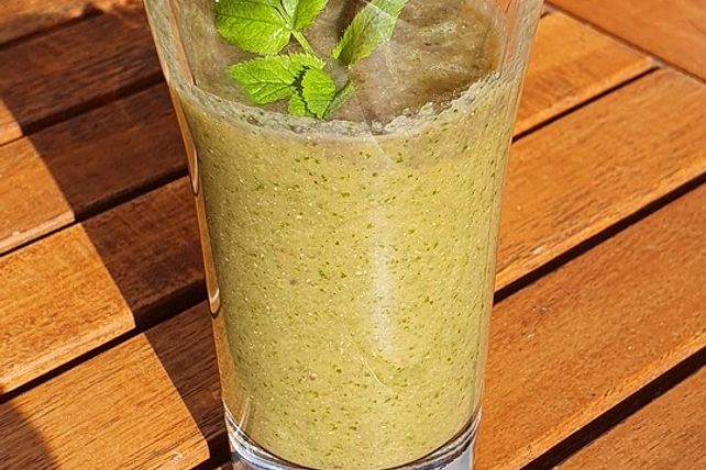 Wildkräuter-Obst-Smoothie von CarolinaQueen| Chefkoch