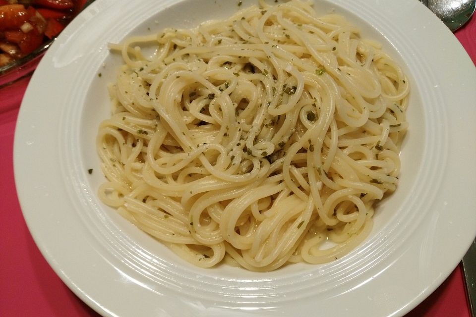 Spaghetti mit Zitronensauce