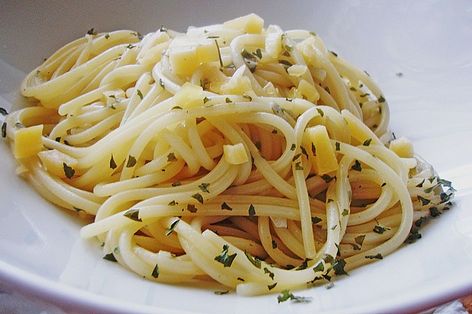 Spaghetti mit Zitronensauce