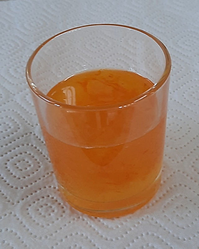 Orangensirup mit Schalenteil