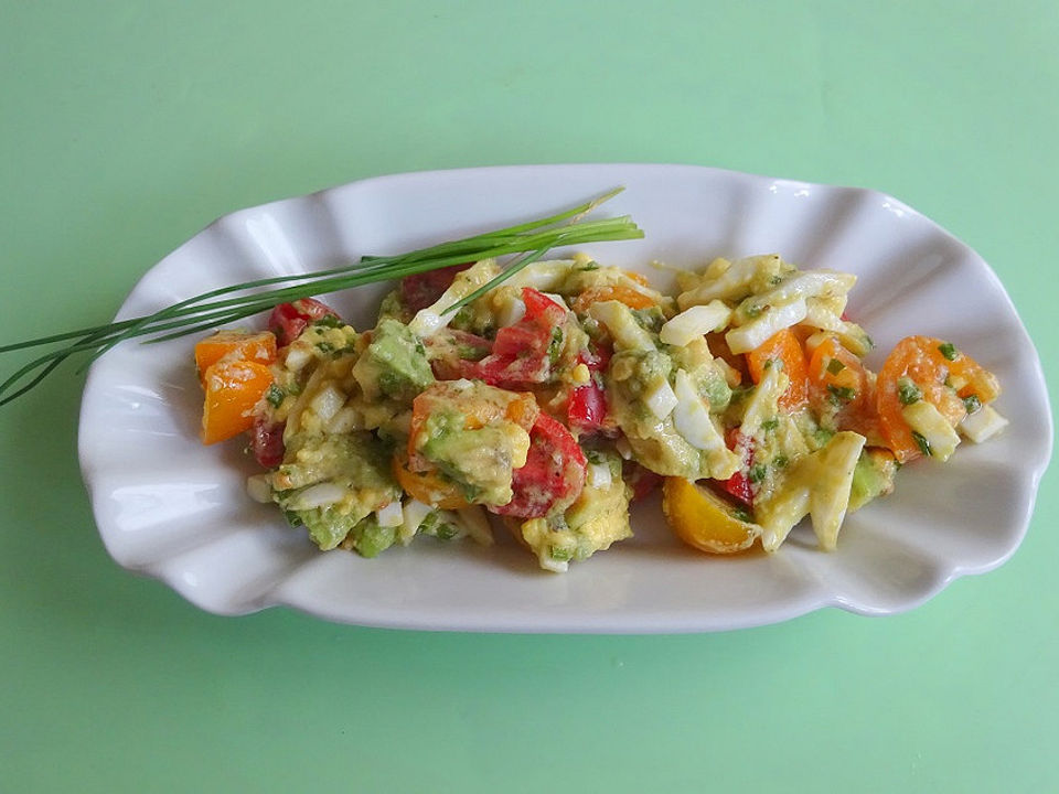 Avocado-Salat mit Eiern und Tomaten von Thalthy| Chefkoch