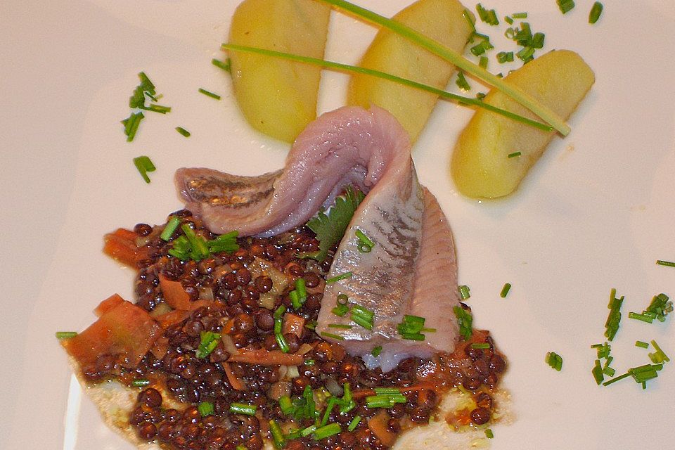 Matjes, Backapfel und Linsenvinaigrette