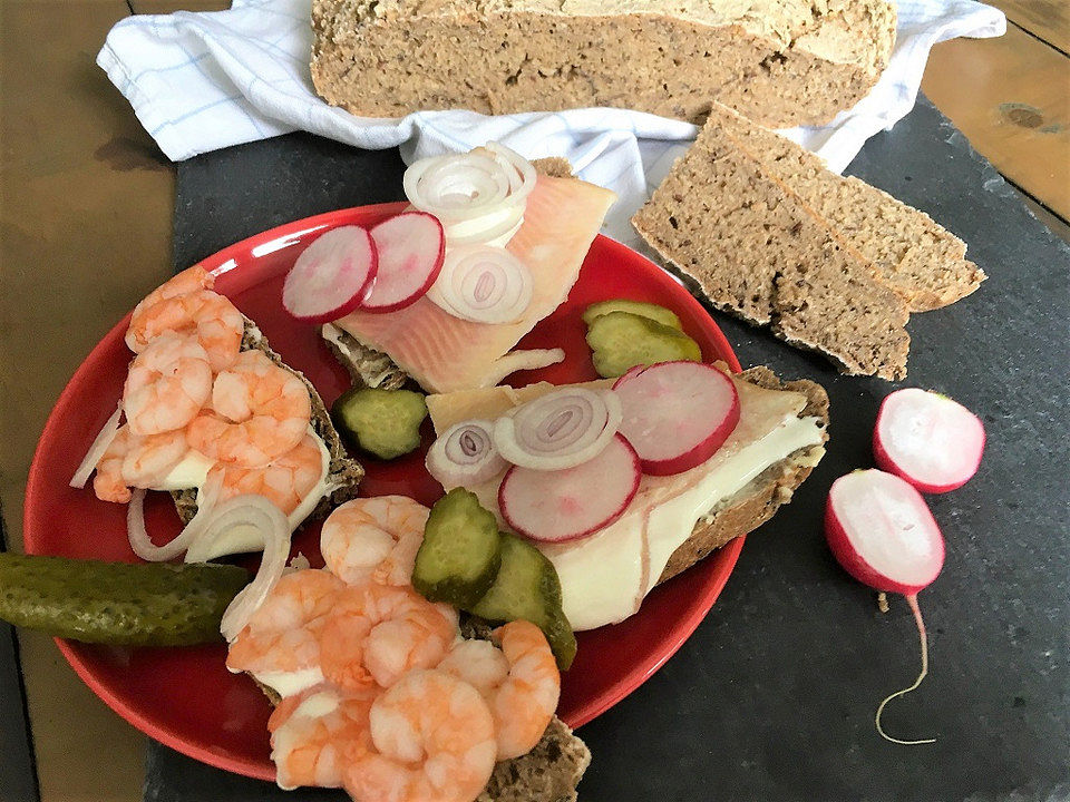 Smörrebröd mit Forelle oder Garnelen von KarinKnorr| Chefkoch
