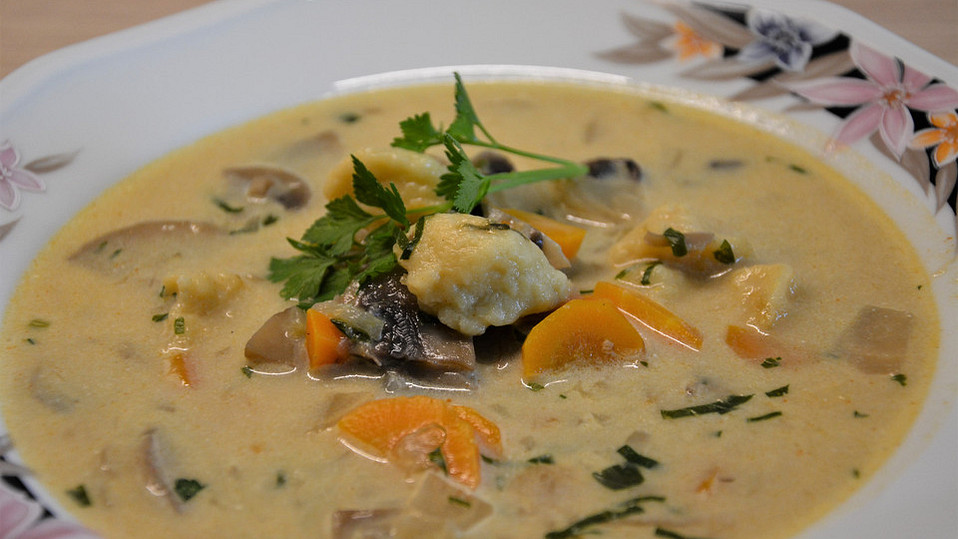 Ungarische Pilzsuppe von altbaerli Ungarische Pilzsuppe von altbaerli