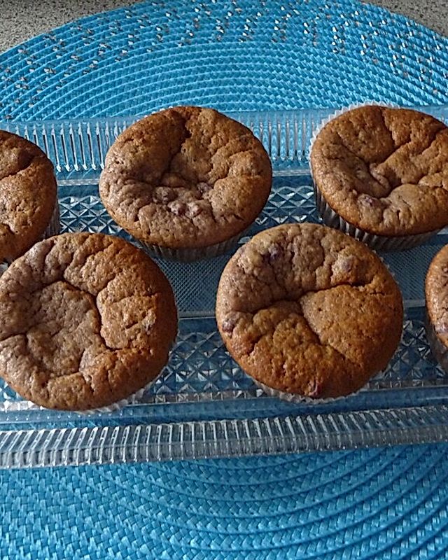 Lebkuchen-Preiselbeer-Muffins