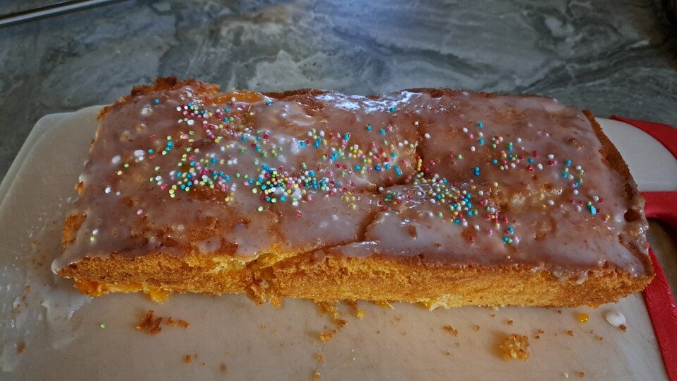 Kleiner blitzschneller Rührkuchen mit Mandarinen und Mandarinenglasur ... Kleiner blitzschneller Rührkuchen mit Mandarinen und Mandarinenglasur ...