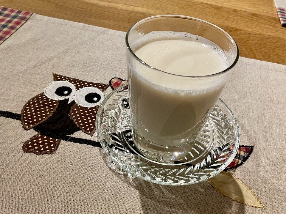 Heiße Milch mit Rum und Honig von adrianwobeda| Chefkoch