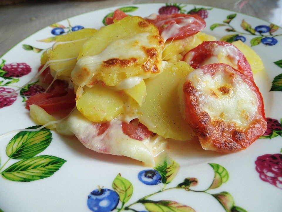 Gratinierte Kartoffeln mit Tomaten und Mozzarella von KochMaus667| Chefkoch