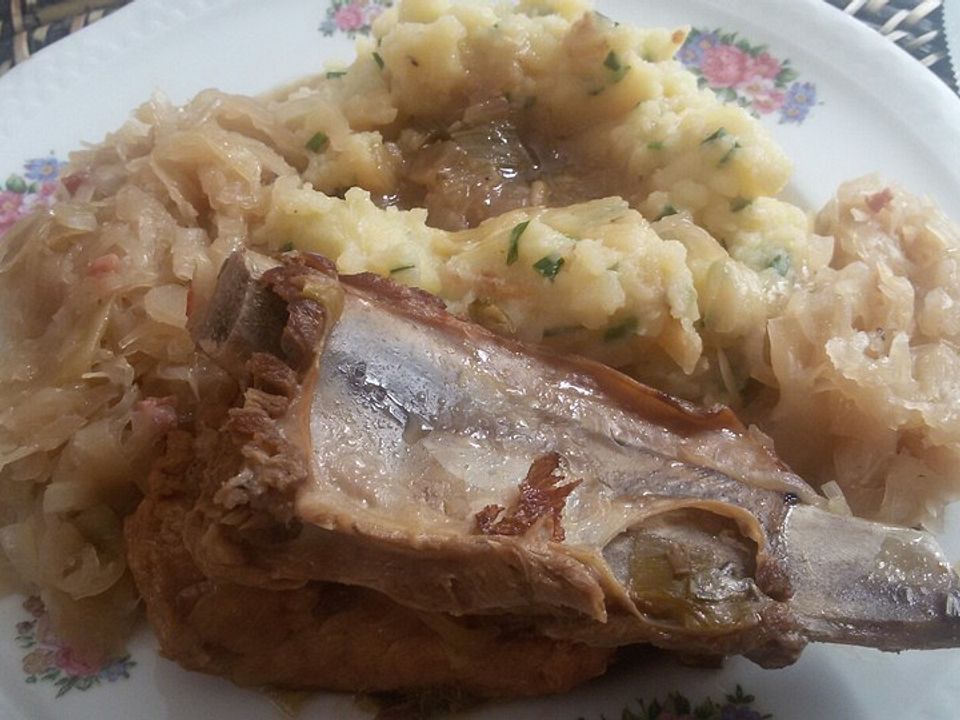 Gekochte Rippchen mit Sauerkraut von Nortz Chefkoch