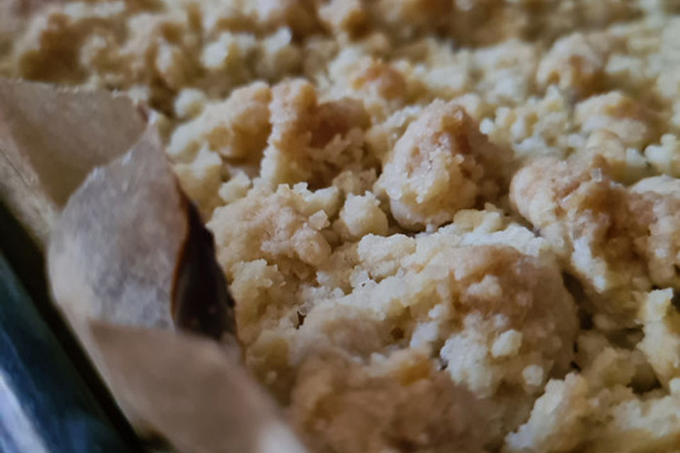 Apfel-Streuselkuchen mit Pudding