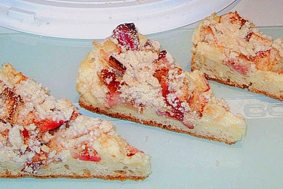 Apfel-Streuselkuchen mit Pudding