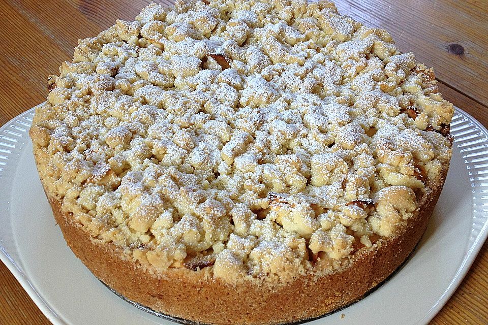 Apfel-Streuselkuchen mit Pudding