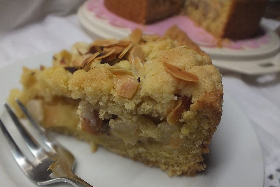 Apfel-Streuselkuchen mit Pudding