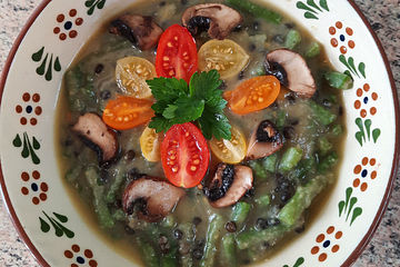 Vegane Bohnen-Linsen-Suppe