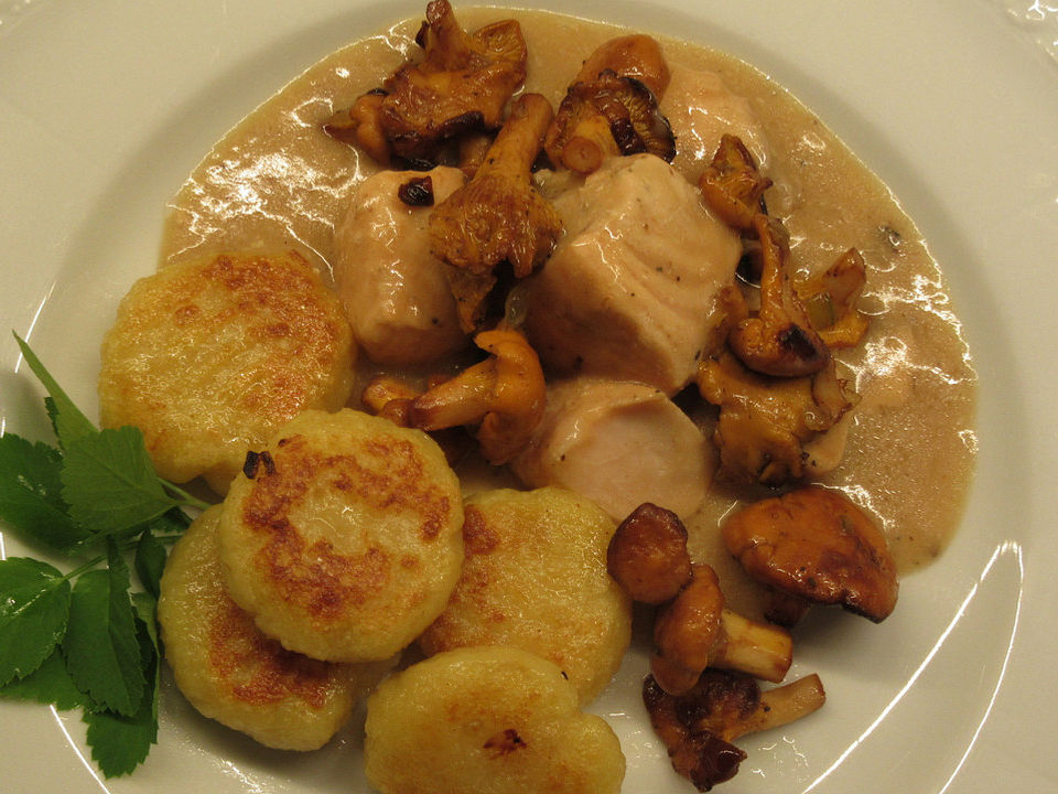 Lachsragout mit frischen Pfifferlingen von Barbabietola| Chefkoch
