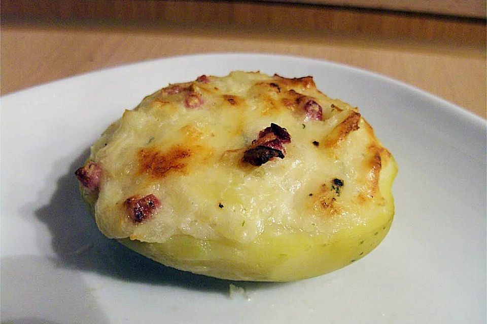 Lecker gefüllte Ofenkartoffeln