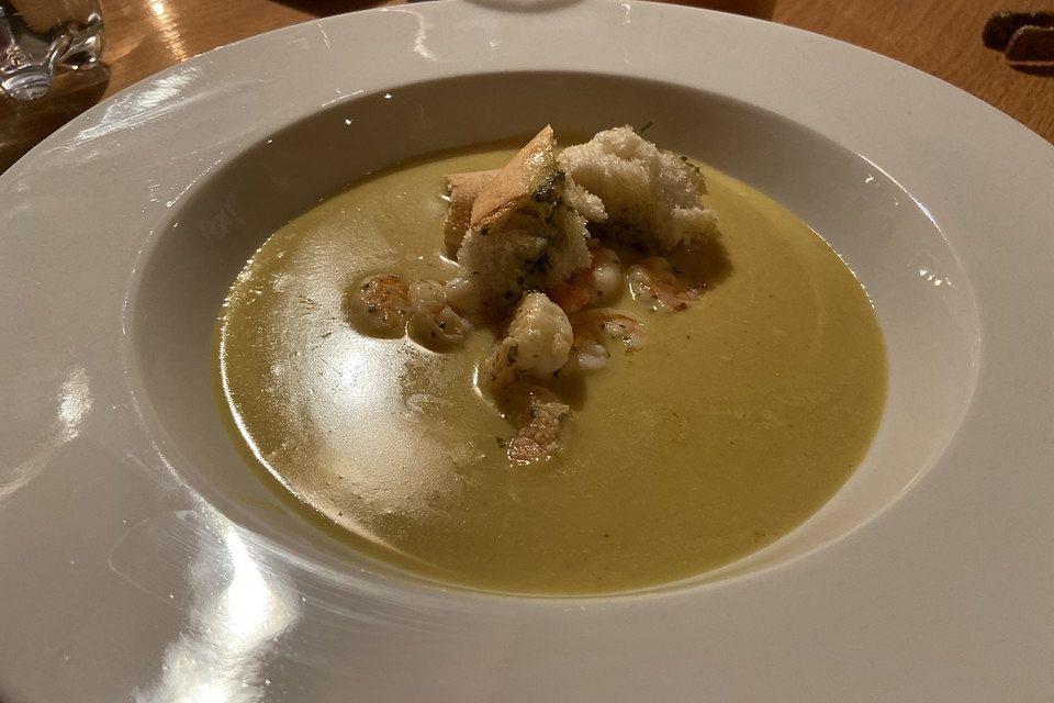 Thailändische Garnelen-Kartoffelsuppe