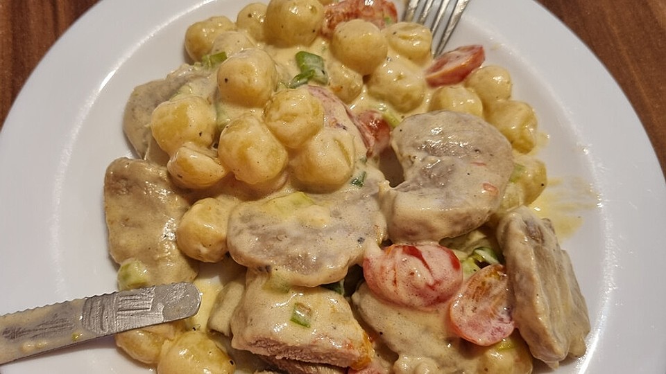 Gnocchipfanne mit Schweinefilet von Backfee5684| Chefkoch