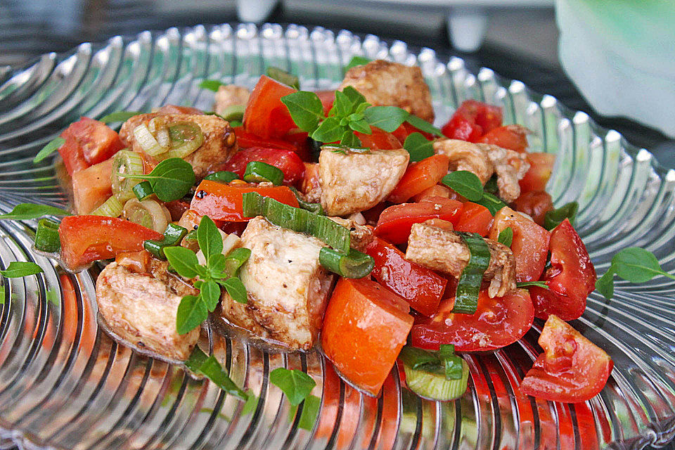 Mozzarella - Kirschtomaten - Salat