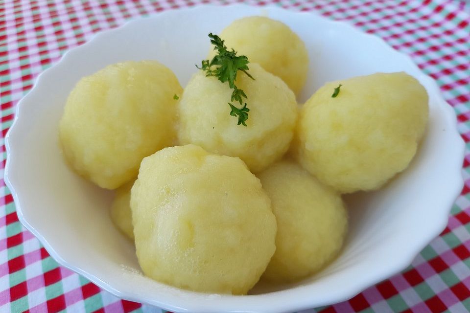 Rheinische Kartoffelklöße