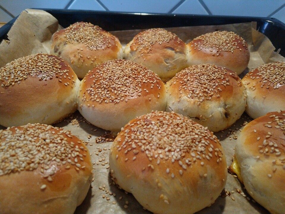 Mushroom Stuffed Buns von ThieMa Chefkoch