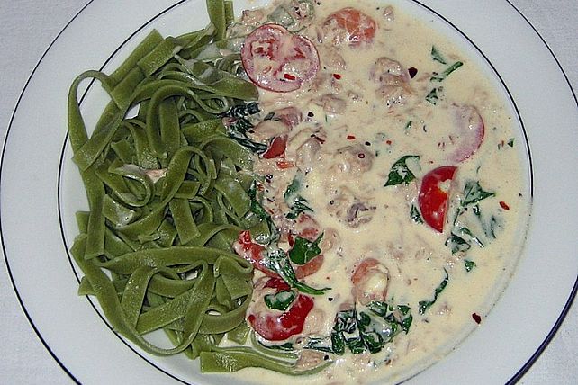 Grüne Bandnudeln mit Thunfisch-Sahnesauce von *Andy*| Chefkoch