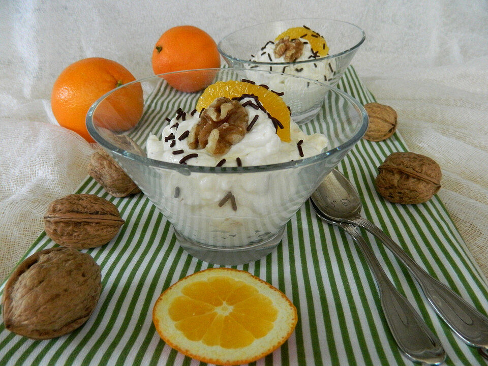 Sahnequark mit Orangen und Walnüssen von Barbabietola| Chefkoch